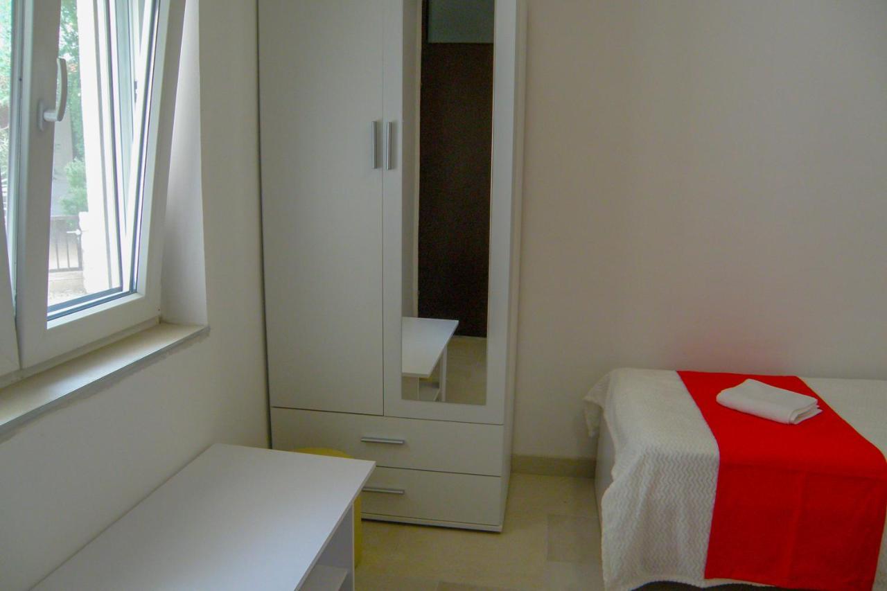 Lada Apartmani Novalja Exterior photo