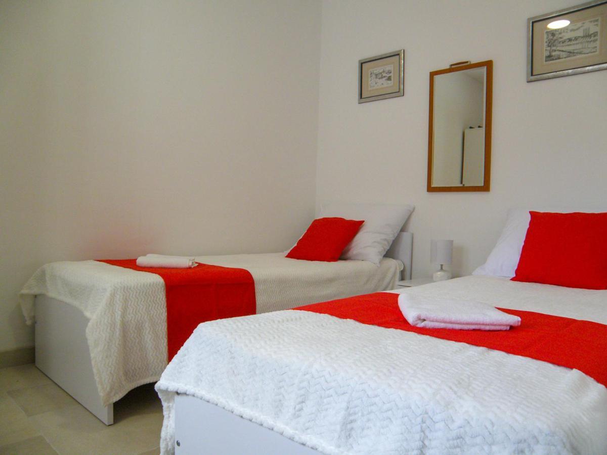 Lada Apartmani Novalja Exterior photo